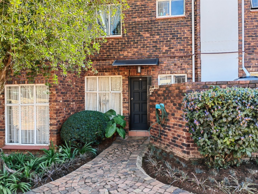 2 Bedroom Property for Sale in Garsfontein Gauteng