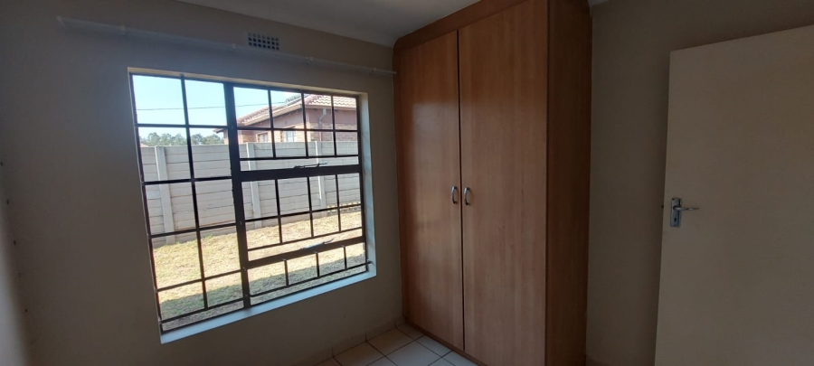 3 Bedroom Property for Sale in Clayville Gauteng