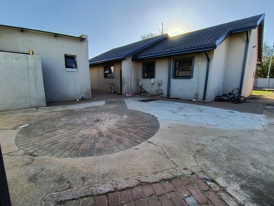 3 Bedroom Property for Sale in Modder East Gauteng