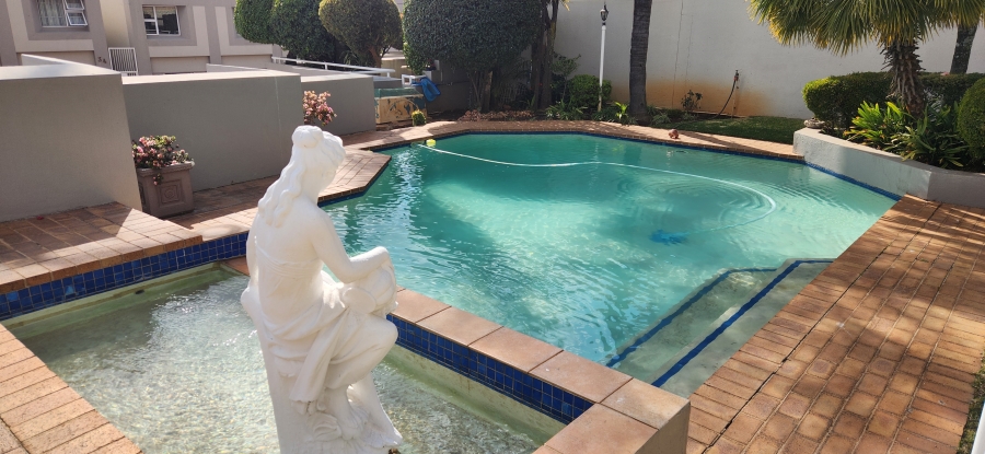 2 Bedroom Property for Sale in Bedford Park Gauteng