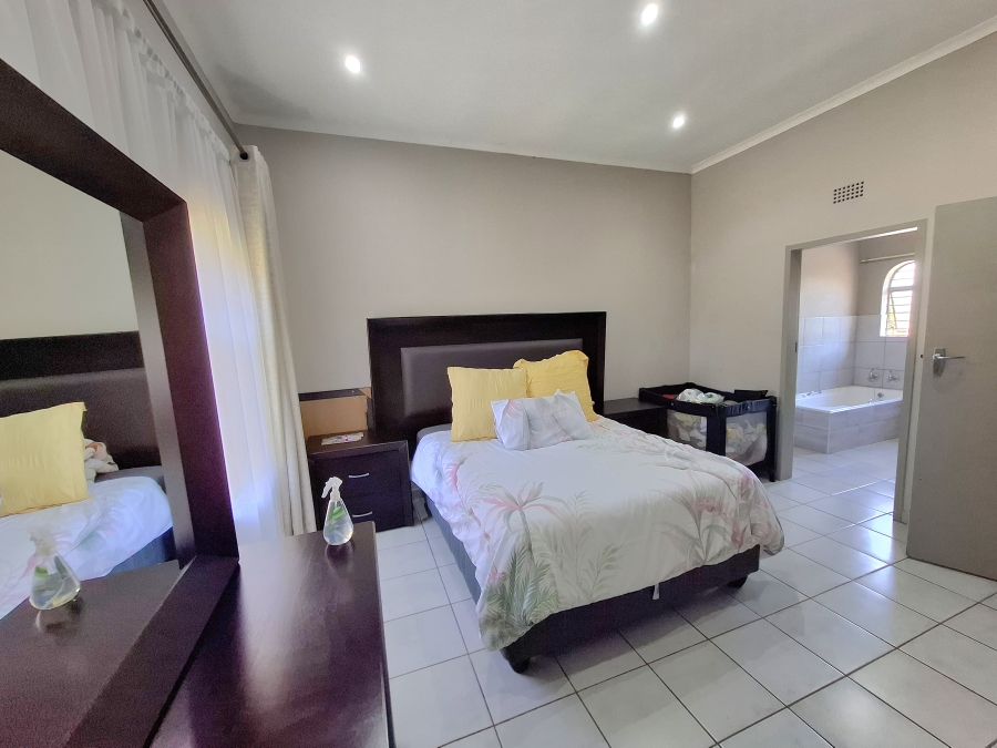 3 Bedroom Property for Sale in Lewisham Gauteng