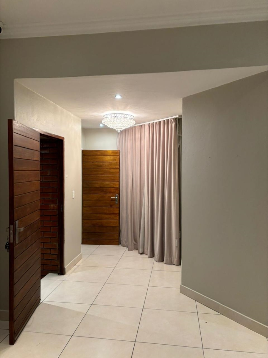 3 Bedroom Property for Sale in Beyers Park Gauteng