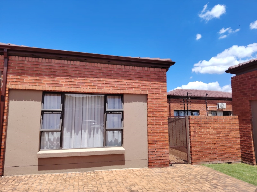 3 Bedroom Property for Sale in Beyers Park Gauteng
