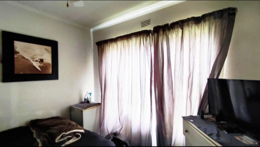 3 Bedroom Property for Sale in Bonaero Park Gauteng