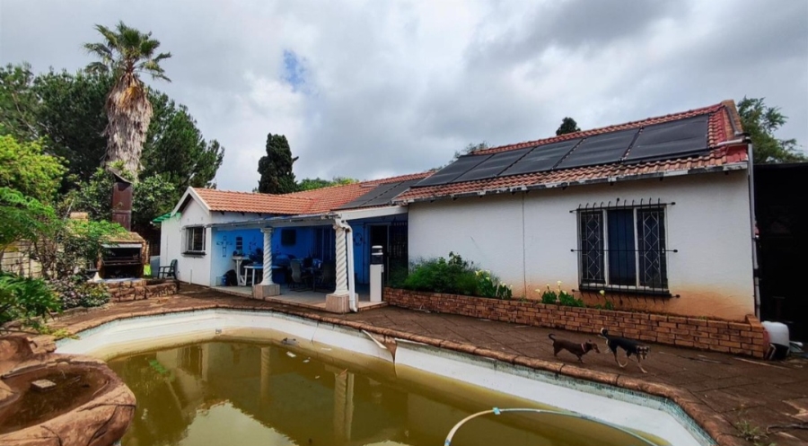 3 Bedroom Property for Sale in Bonaero Park Gauteng