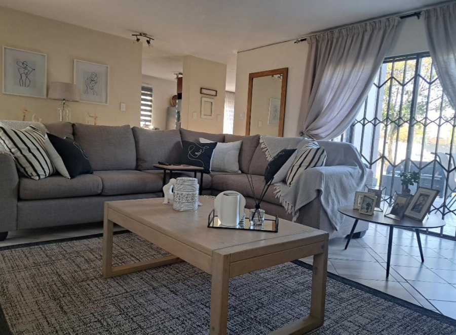 To Let 3 Bedroom Property for Rent in Edendale Gauteng