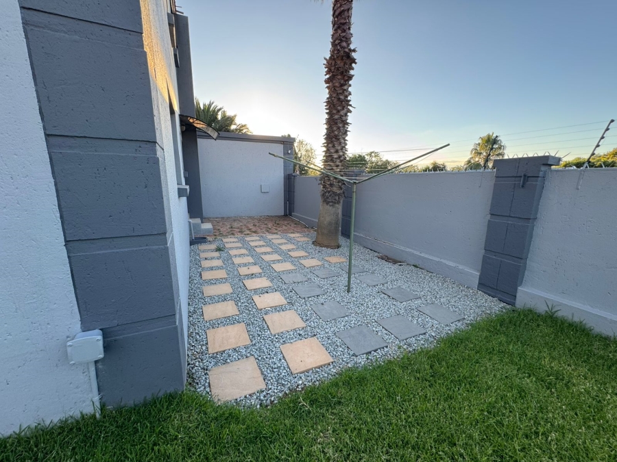 To Let 3 Bedroom Property for Rent in Edendale Gauteng