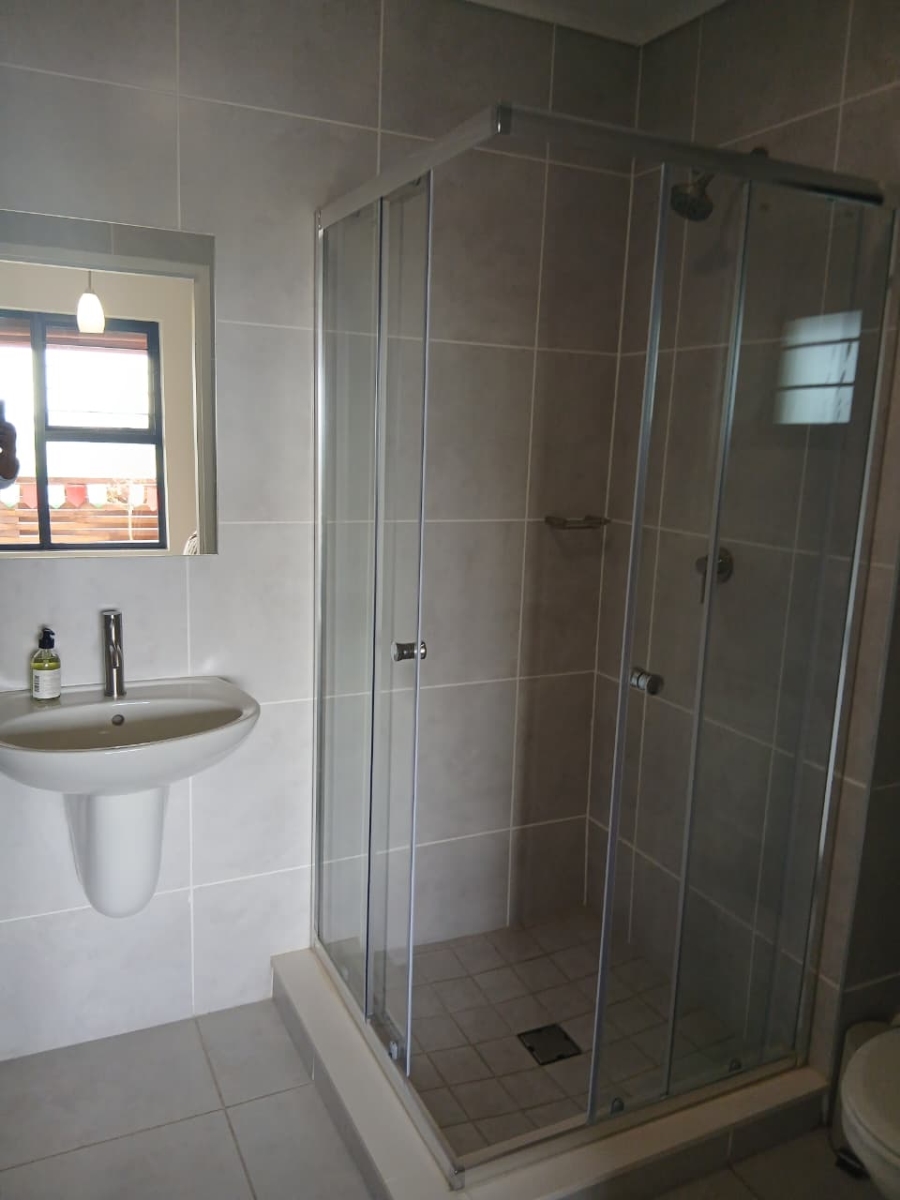 To Let 2 Bedroom Property for Rent in Rosedene Gauteng