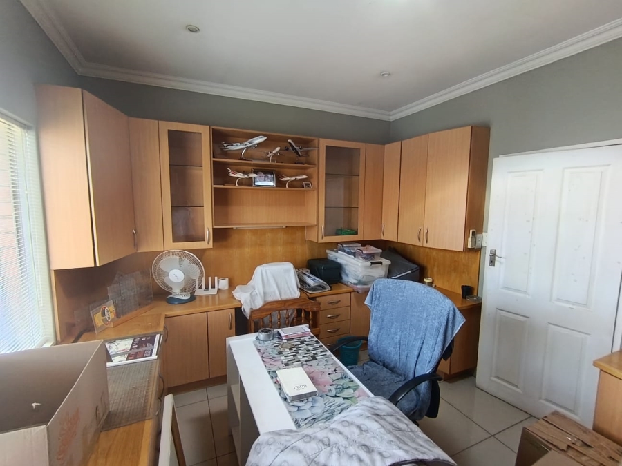 3 Bedroom Property for Sale in Bartlett Gauteng