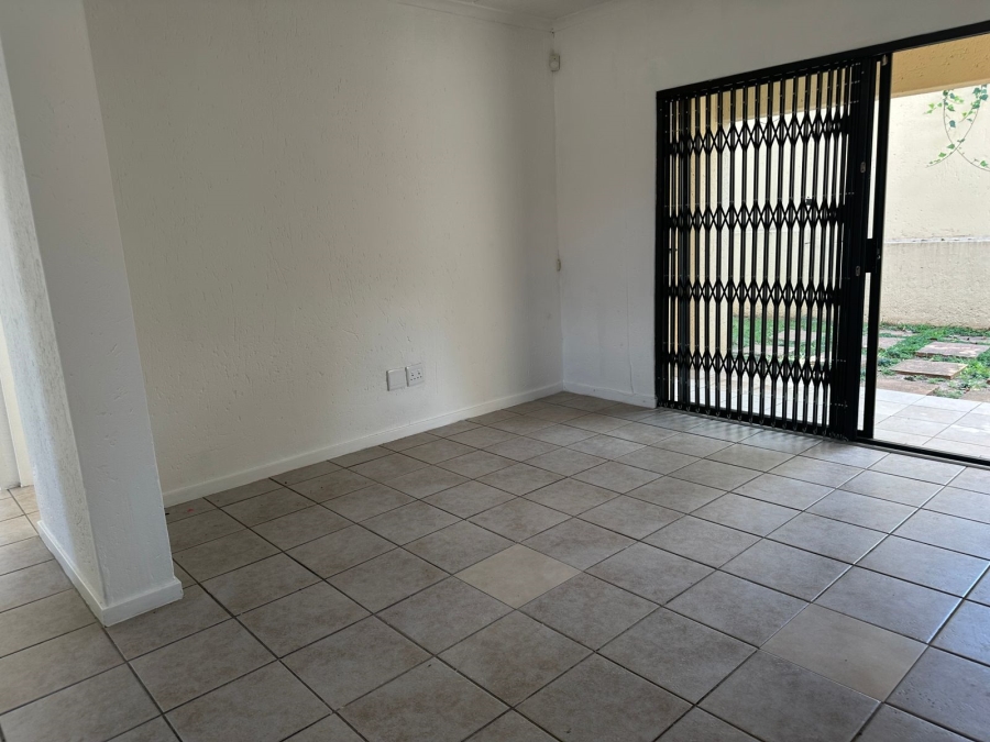 To Let 2 Bedroom Property for Rent in Franklin Roosevelt Park Gauteng