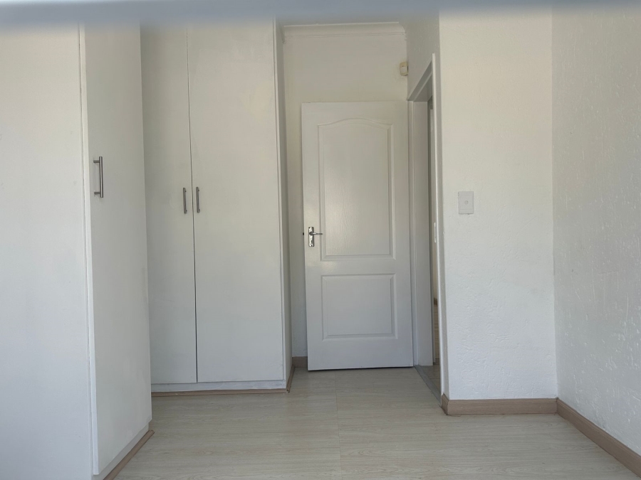 To Let 2 Bedroom Property for Rent in Franklin Roosevelt Park Gauteng