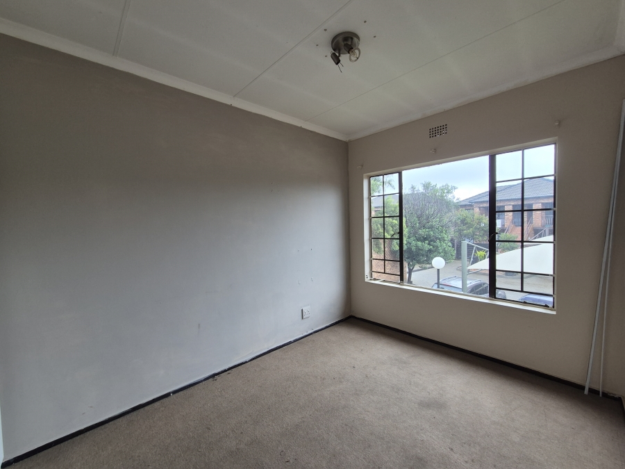 2 Bedroom Property for Sale in Sonneveld Gauteng