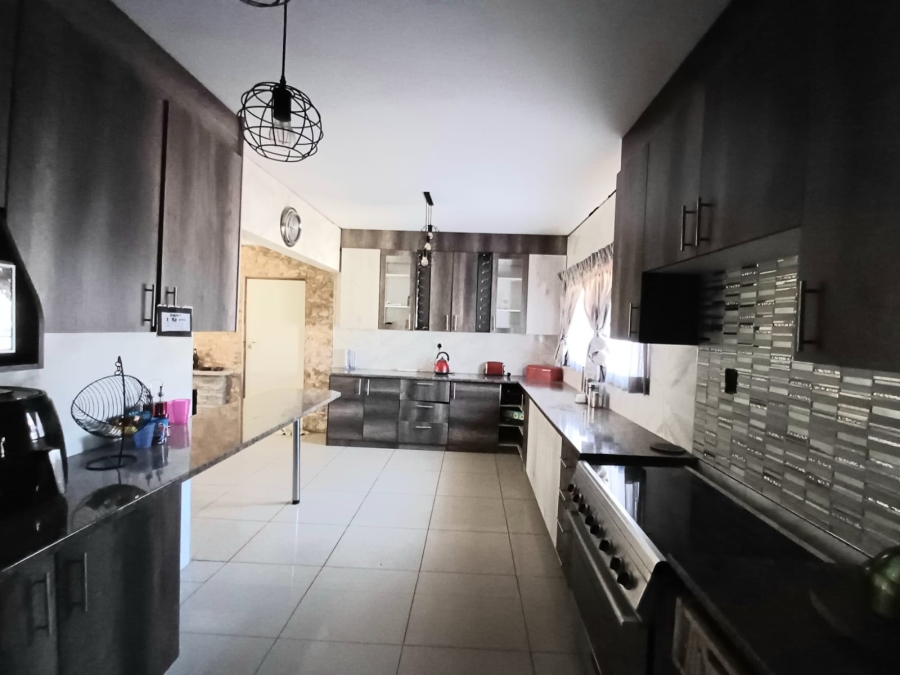 3 Bedroom Property for Sale in Vanderbijlpark CW 3 Gauteng