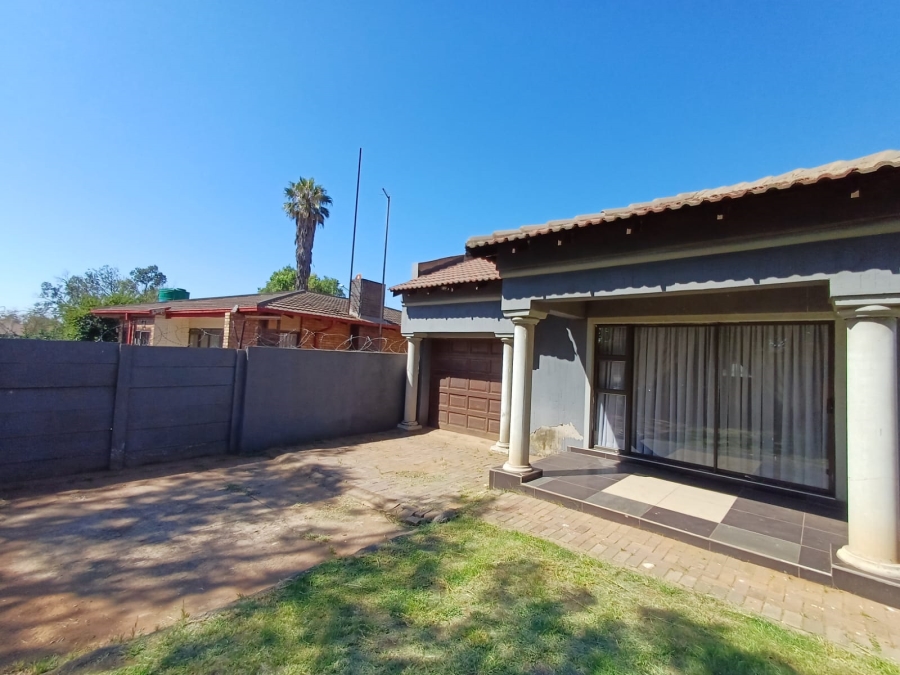 3 Bedroom Property for Sale in Vanderbijlpark CW 3 Gauteng