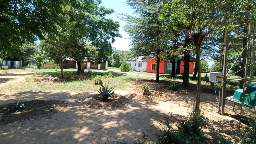2 Bedroom Property for Sale in Vongeusopark Gauteng