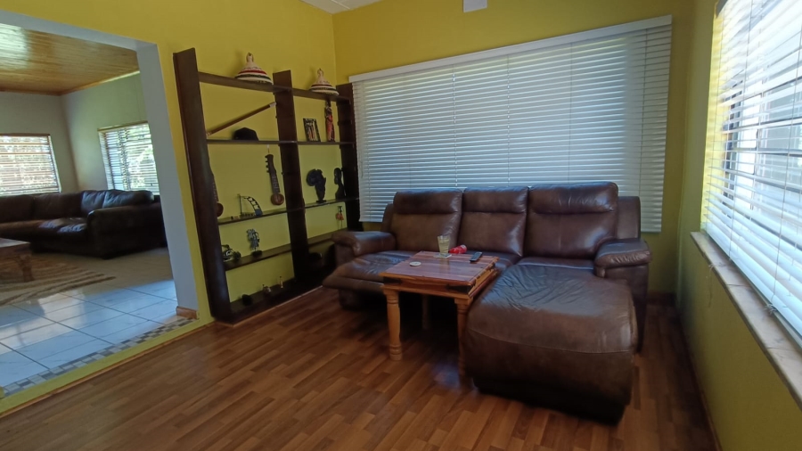 2 Bedroom Property for Sale in Vongeusopark Gauteng