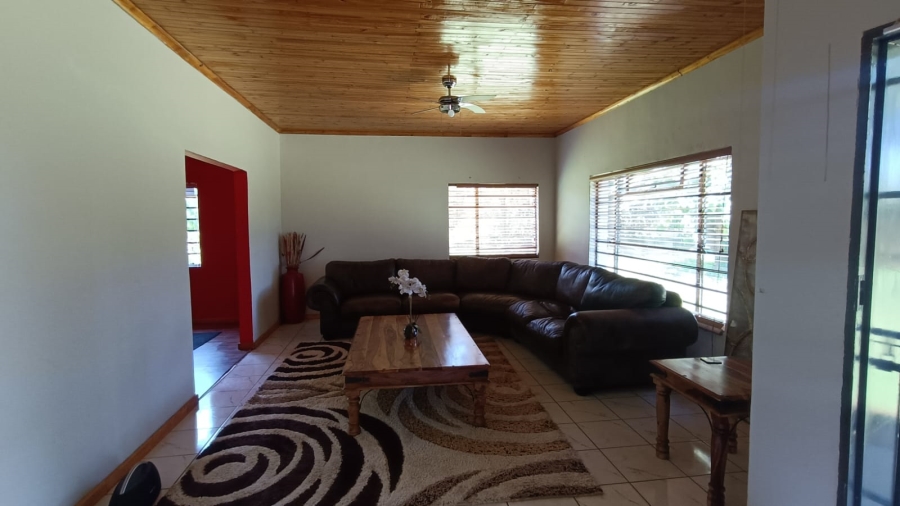 2 Bedroom Property for Sale in Vongeusopark Gauteng