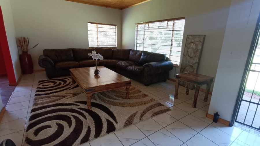 2 Bedroom Property for Sale in Vongeusopark Gauteng