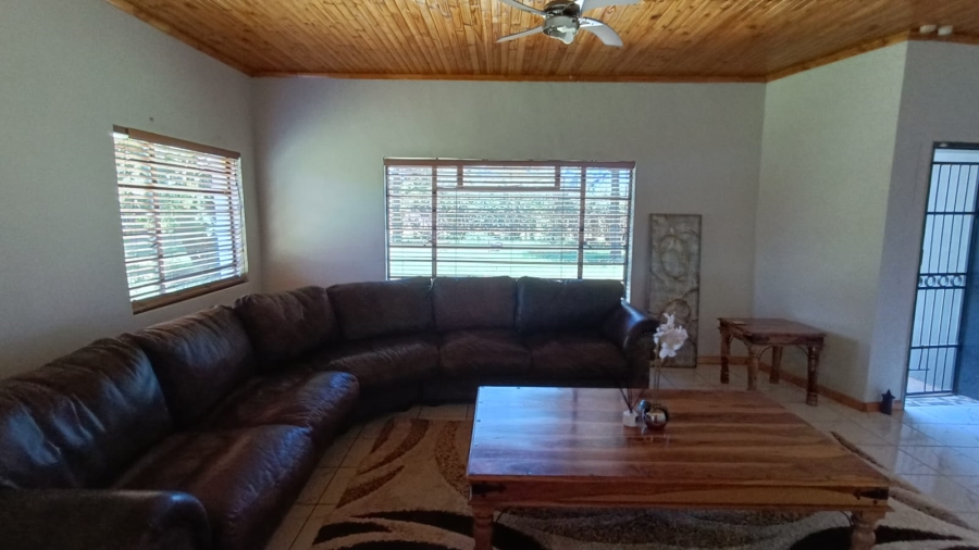 2 Bedroom Property for Sale in Vongeusopark Gauteng