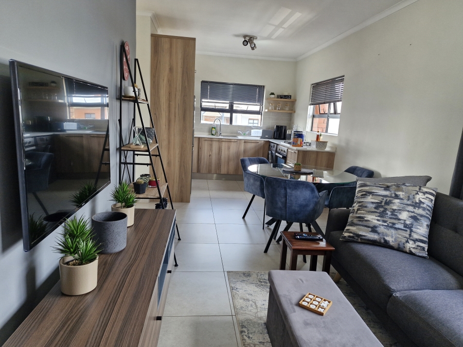 1 Bedroom Property for Sale in Glen Marais Gauteng