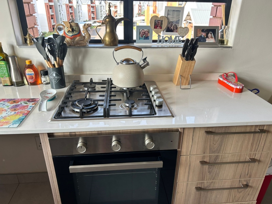 1 Bedroom Property for Sale in Glen Marais Gauteng