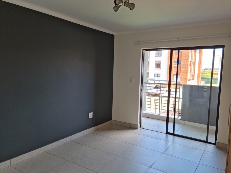 1 Bedroom Property for Sale in Glen Marais Gauteng