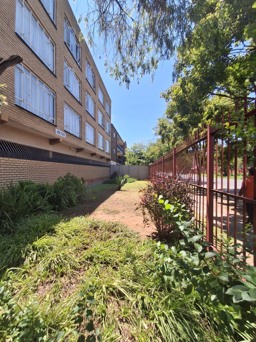 2 Bedroom Property for Sale in Vereeniging Gauteng