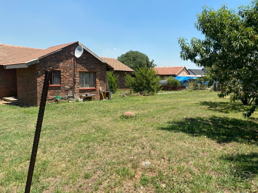 8 Bedroom Property for Sale in Bedworth Park Gauteng