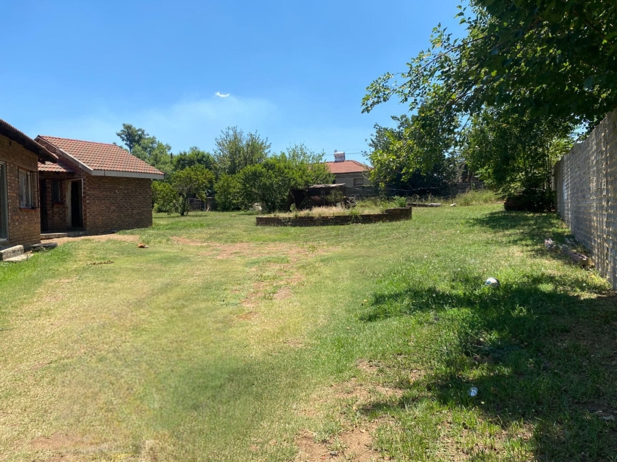 8 Bedroom Property for Sale in Bedworth Park Gauteng