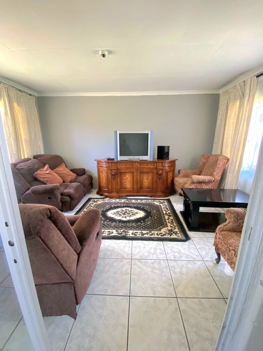 8 Bedroom Property for Sale in Bedworth Park Gauteng