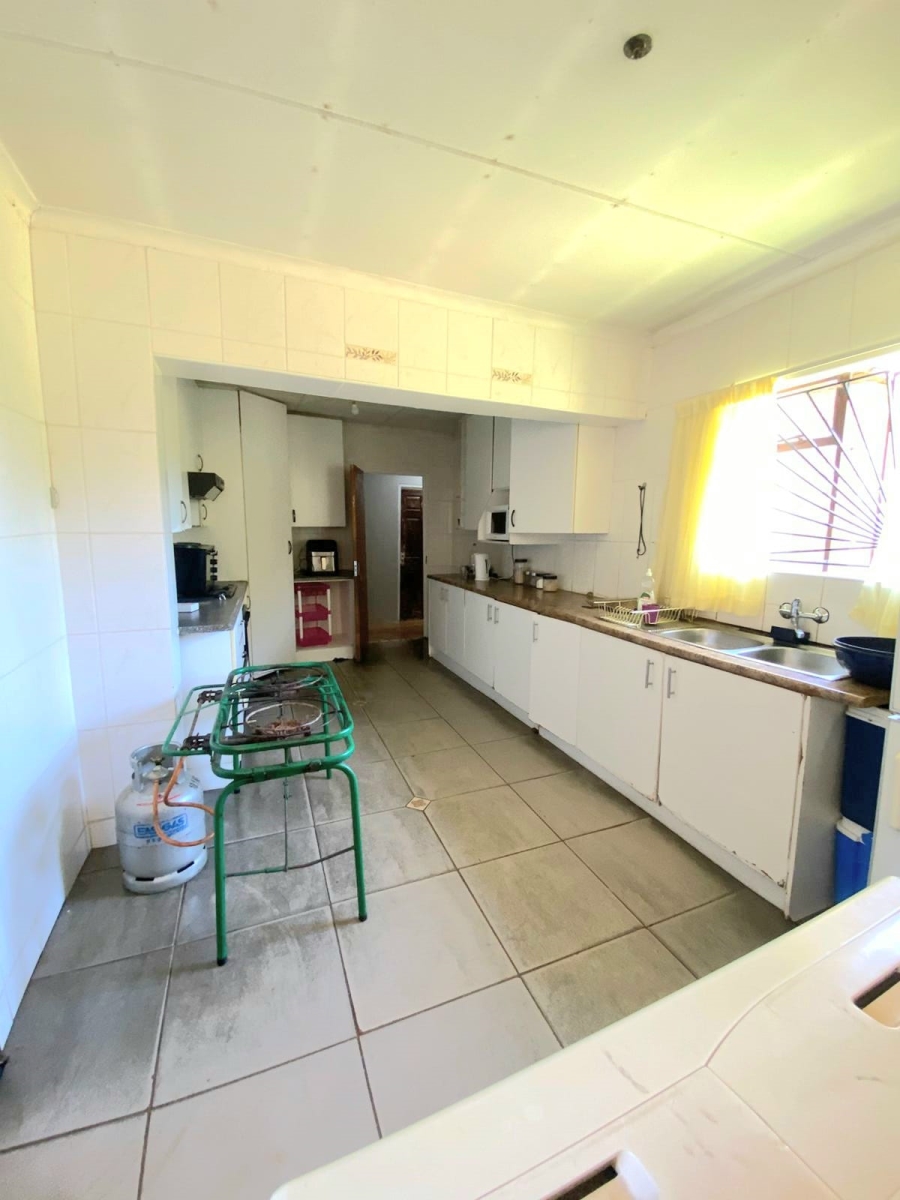 8 Bedroom Property for Sale in Bedworth Park Gauteng