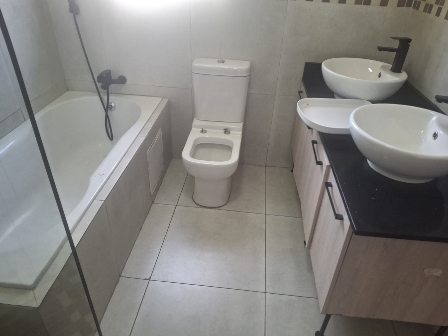 To Let 4 Bedroom Property for Rent in Van Dyk Park Gauteng