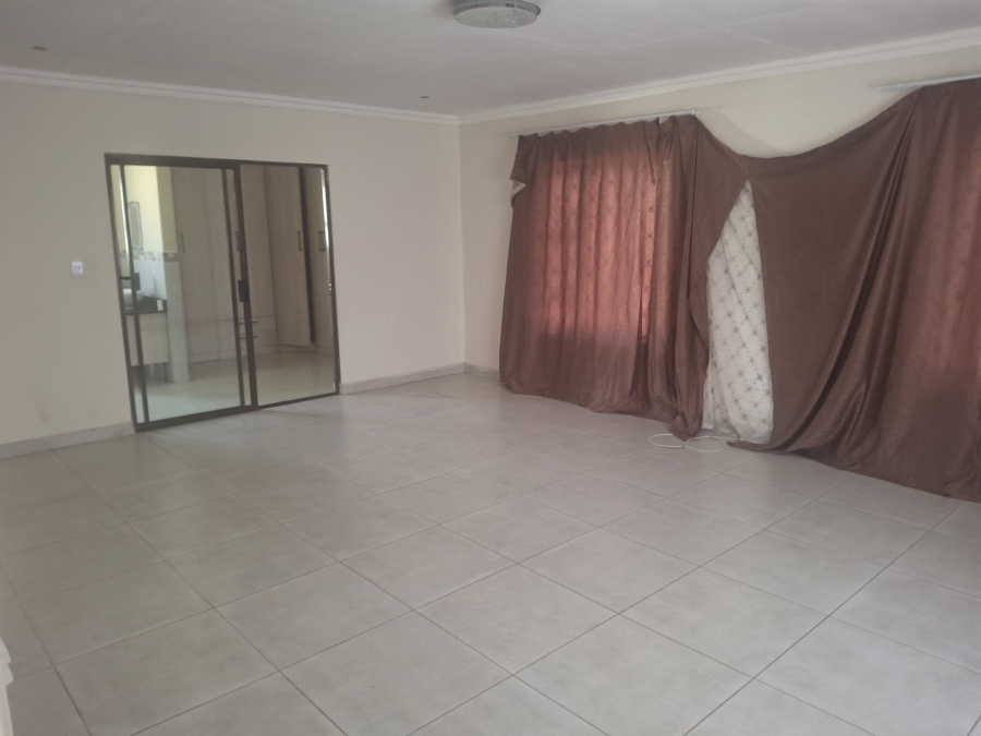 To Let 4 Bedroom Property for Rent in Van Dyk Park Gauteng