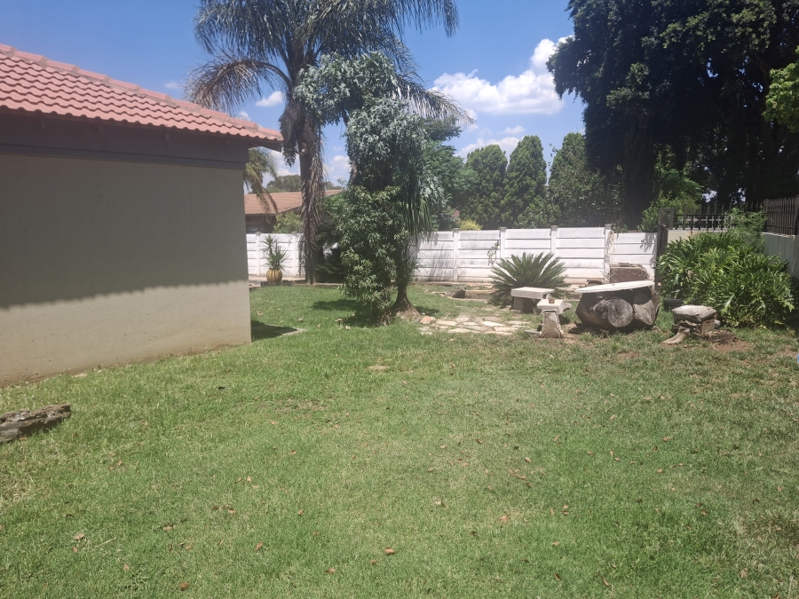 To Let 4 Bedroom Property for Rent in Van Dyk Park Gauteng