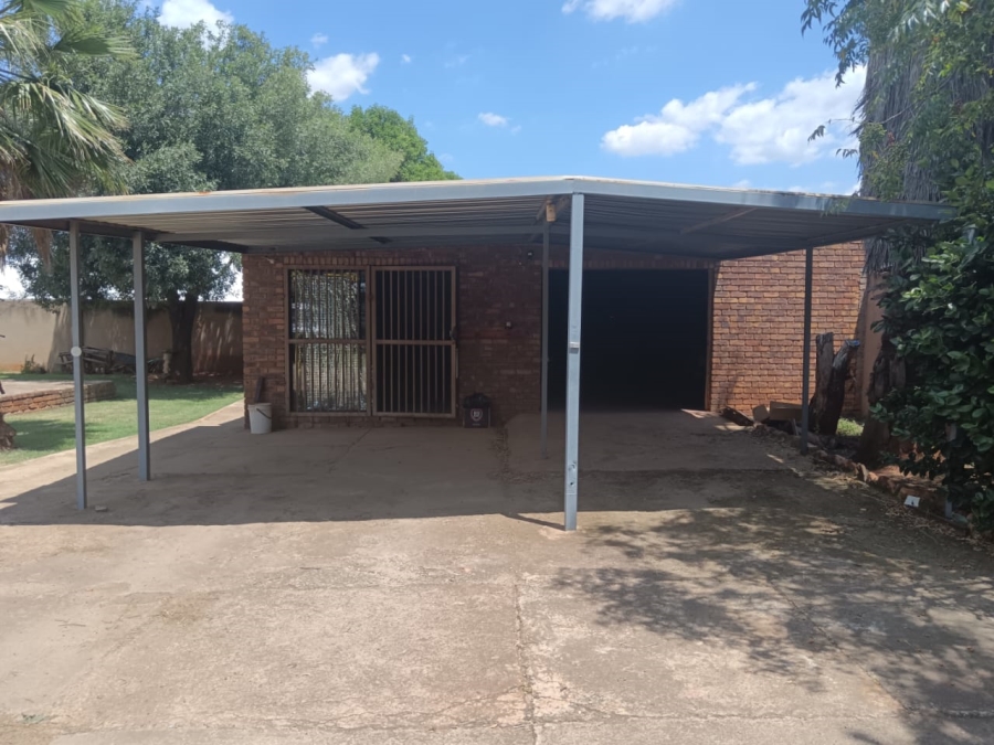4 Bedroom Property for Sale in Witpoort Estates Ah Gauteng