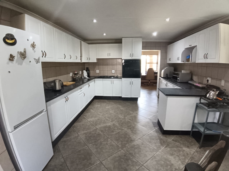 4 Bedroom Property for Sale in Witpoort Estates Ah Gauteng