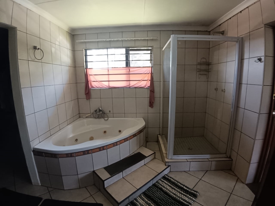 4 Bedroom Property for Sale in Witpoort Estates Ah Gauteng