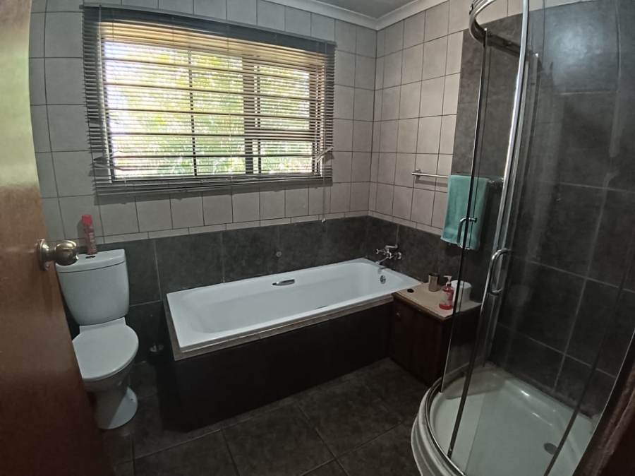 4 Bedroom Property for Sale in Witpoort Estates Ah Gauteng