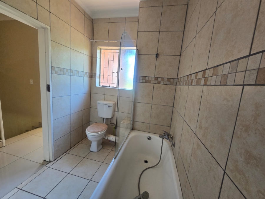 3 Bedroom Property for Sale in Florida Park Gauteng