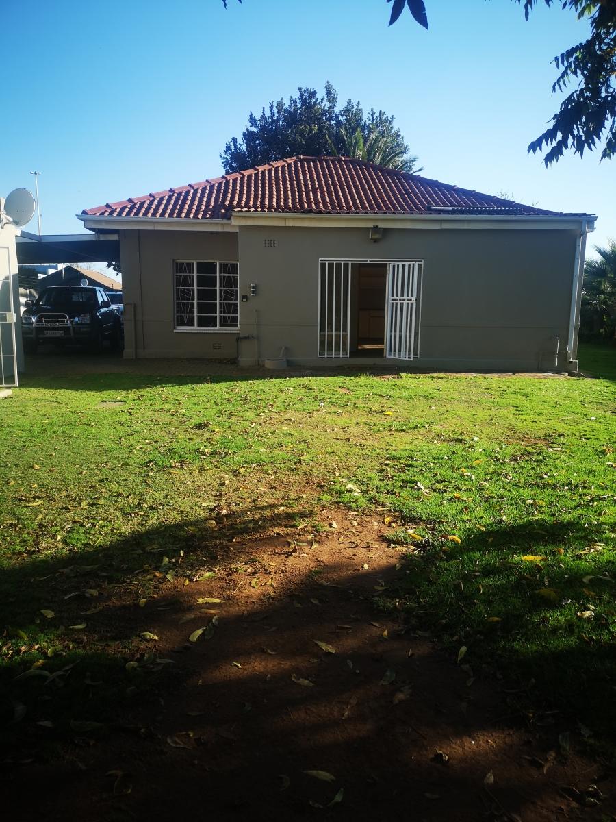 To Let 3 Bedroom Property for Rent in Rothdene Gauteng
