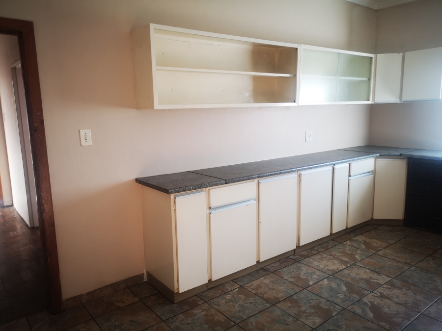 To Let 3 Bedroom Property for Rent in Rothdene Gauteng