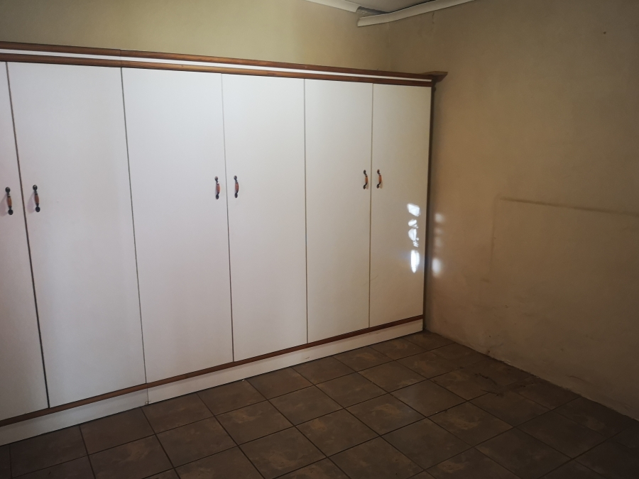 To Let 3 Bedroom Property for Rent in Rothdene Gauteng