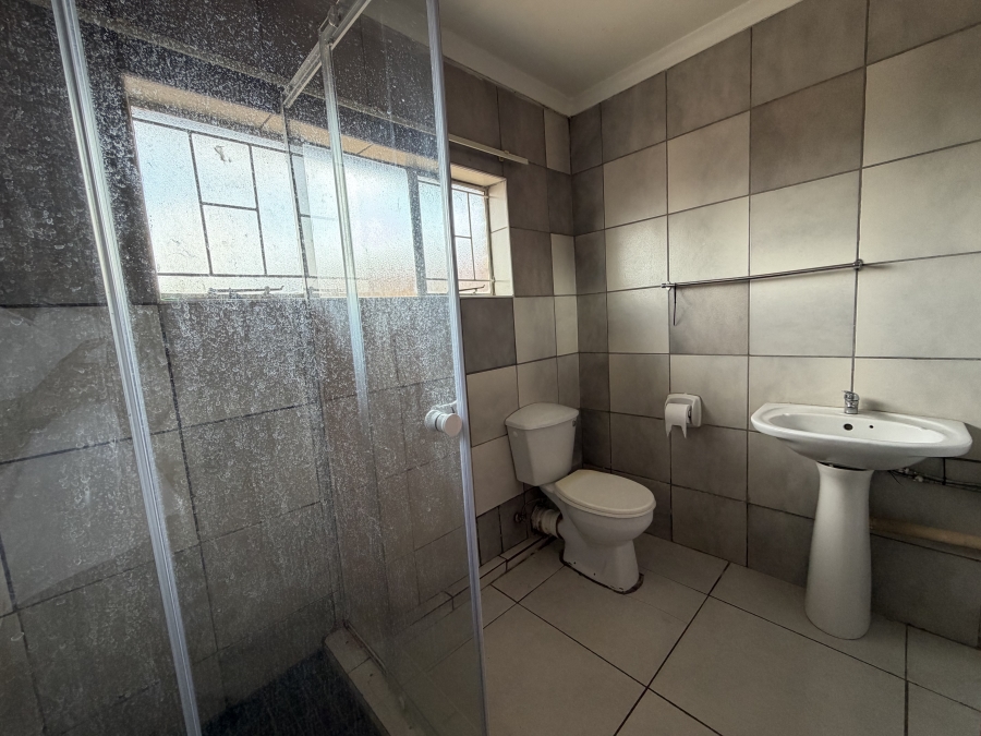 To Let 1 Bedroom Property for Rent in Erasmia Gauteng