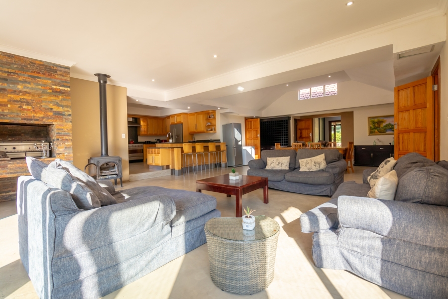 9 Bedroom Property for Sale in Hekpoort Gauteng