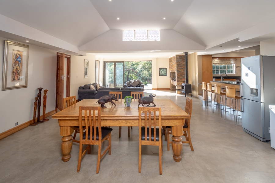 9 Bedroom Property for Sale in Hekpoort Gauteng