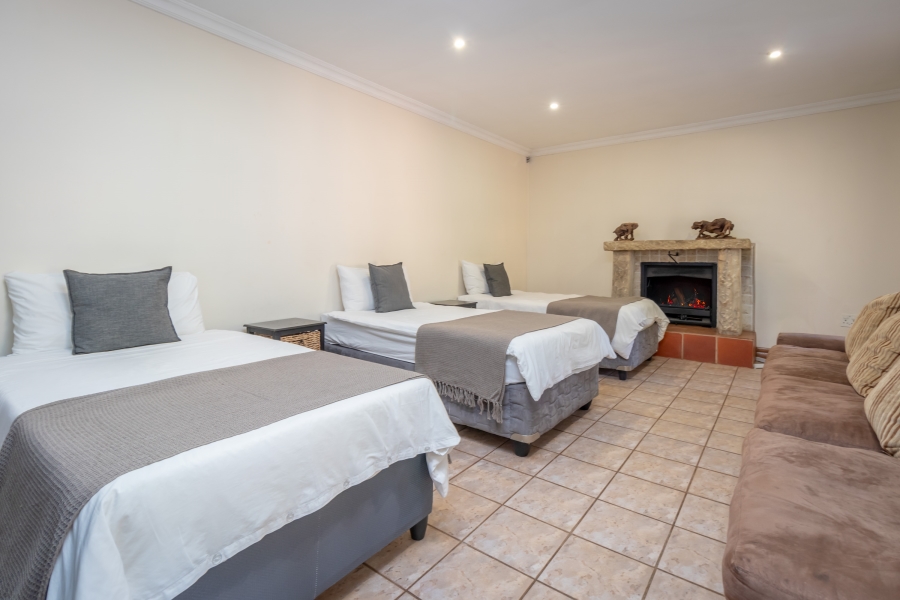 9 Bedroom Property for Sale in Hekpoort Gauteng