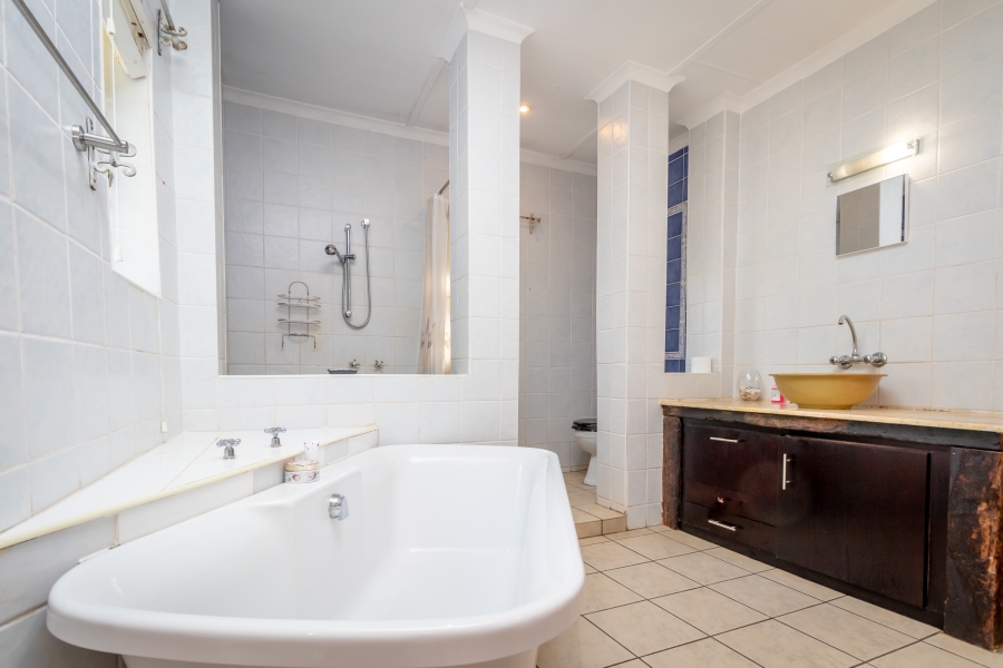 9 Bedroom Property for Sale in Hekpoort Gauteng