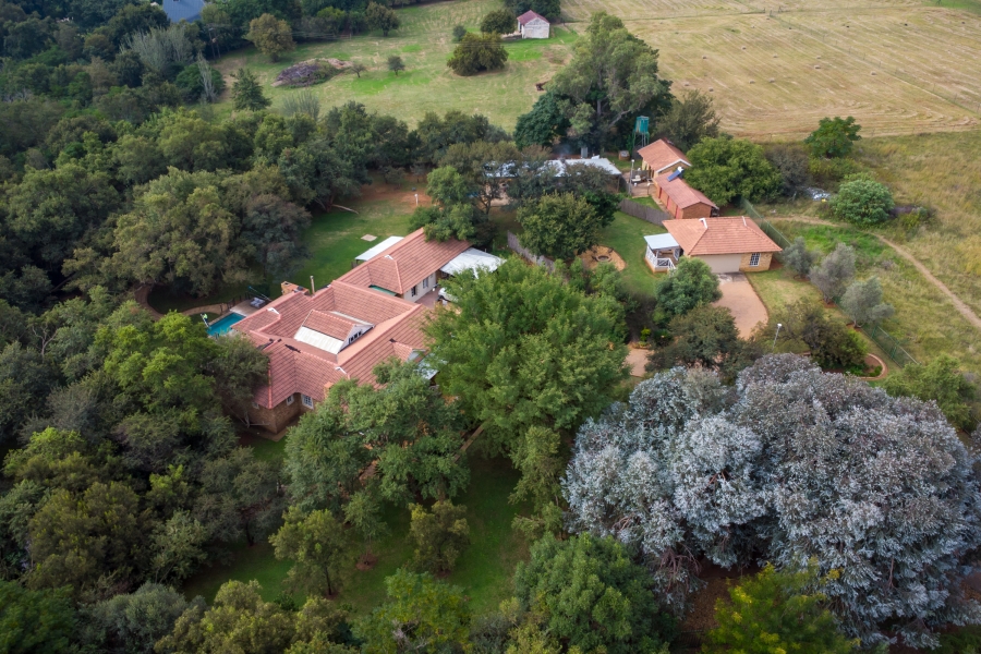 9 Bedroom Property for Sale in Hekpoort Gauteng