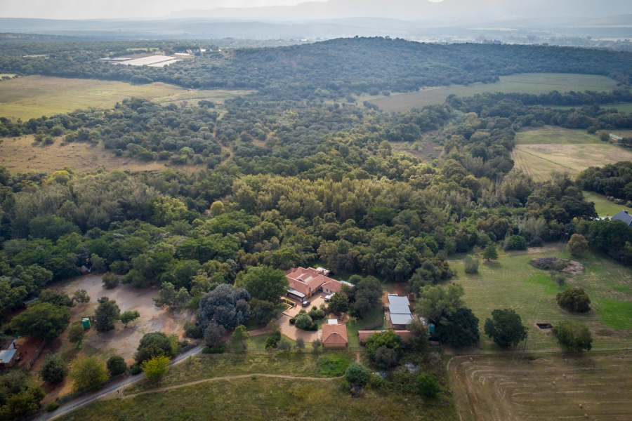 9 Bedroom Property for Sale in Hekpoort Gauteng