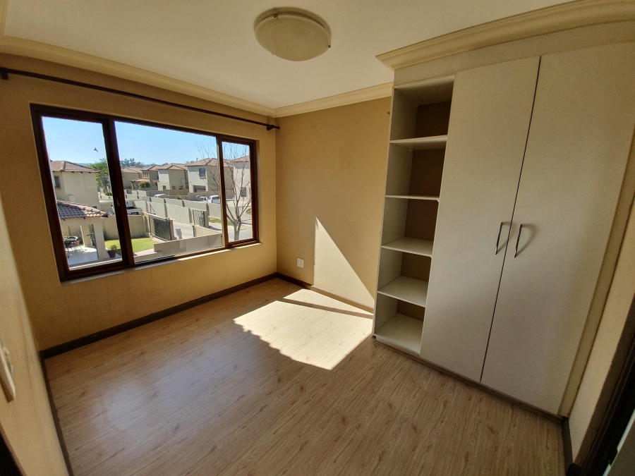 To Let 2 Bedroom Property for Rent in Kyalami Hills Gauteng